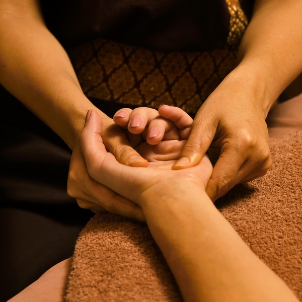 hand reflexology masáž rukou